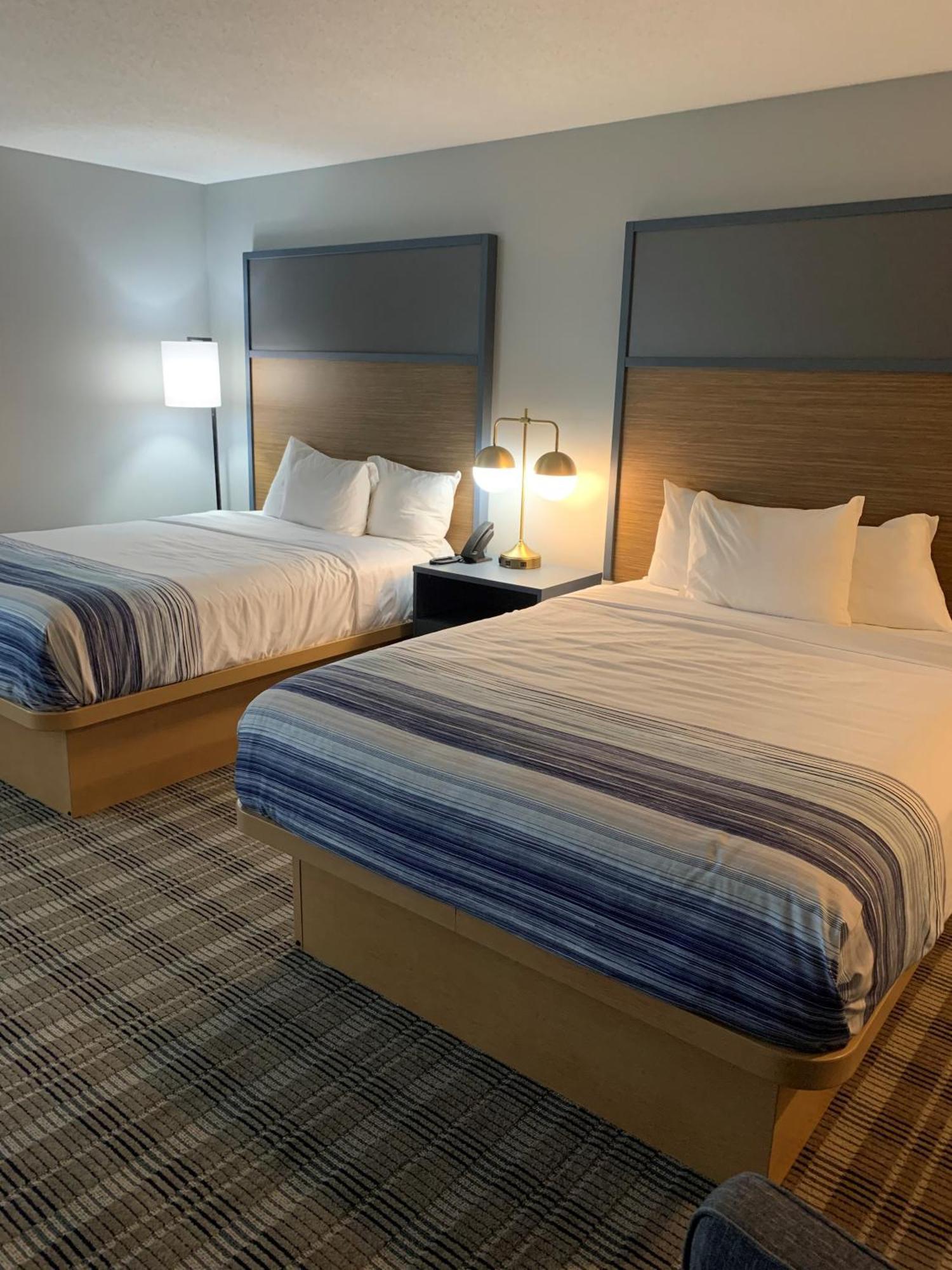 Americinn By Wyndham Marshfield Eksteriør billede
