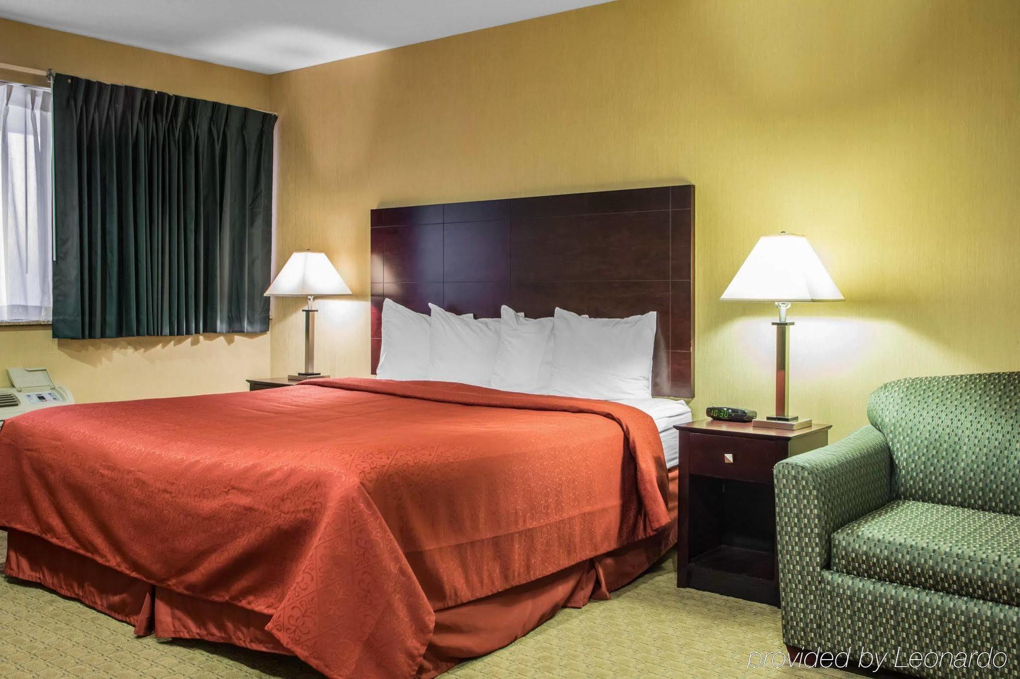 Americinn By Wyndham Marshfield Eksteriør billede